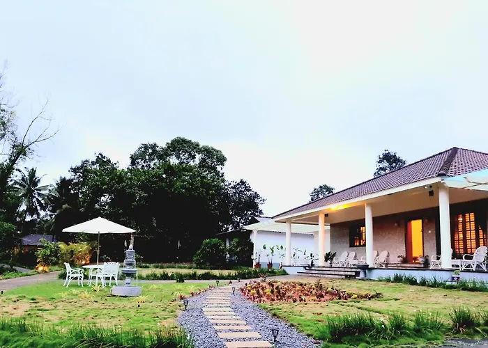 Villa Wodeyarmutt Tropical Luxury Living