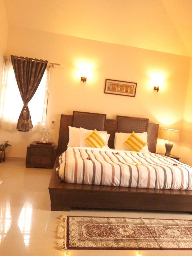 Villa Wodeyarmutt Tropical Luxury Living